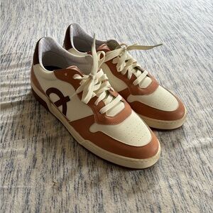 Loci vegan atom sneakers